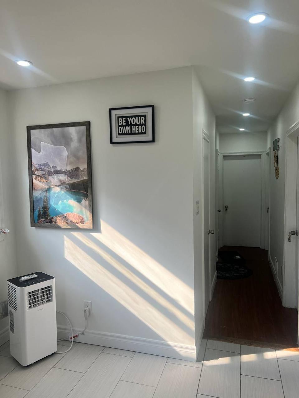 #1 Convvy-Nient Residence! Торонто Экстерьер фото