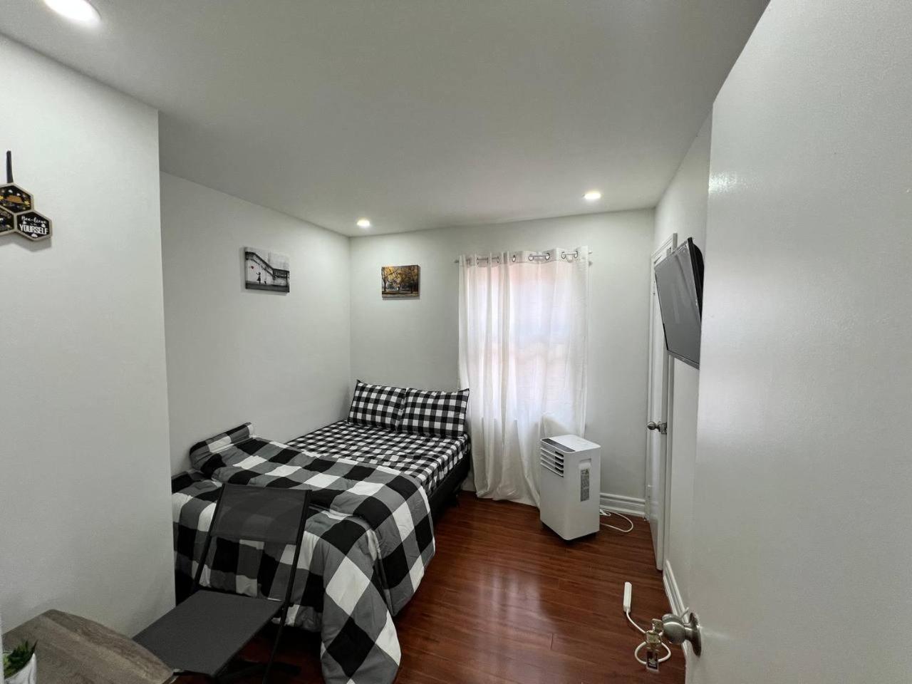 #1 Convvy-Nient Residence! Торонто Экстерьер фото