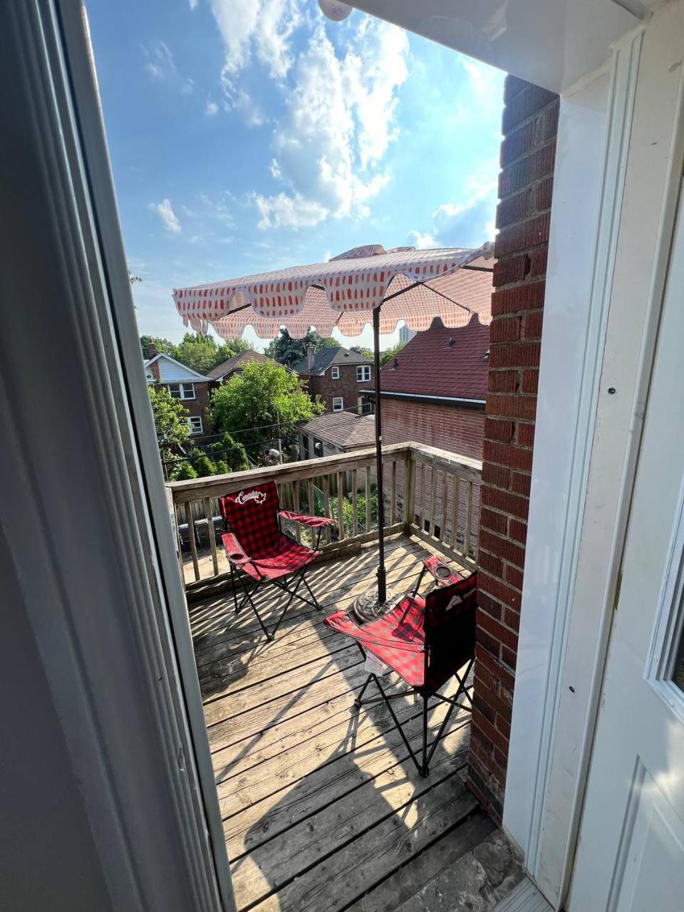 #1 Convvy-Nient Residence! Торонто Экстерьер фото